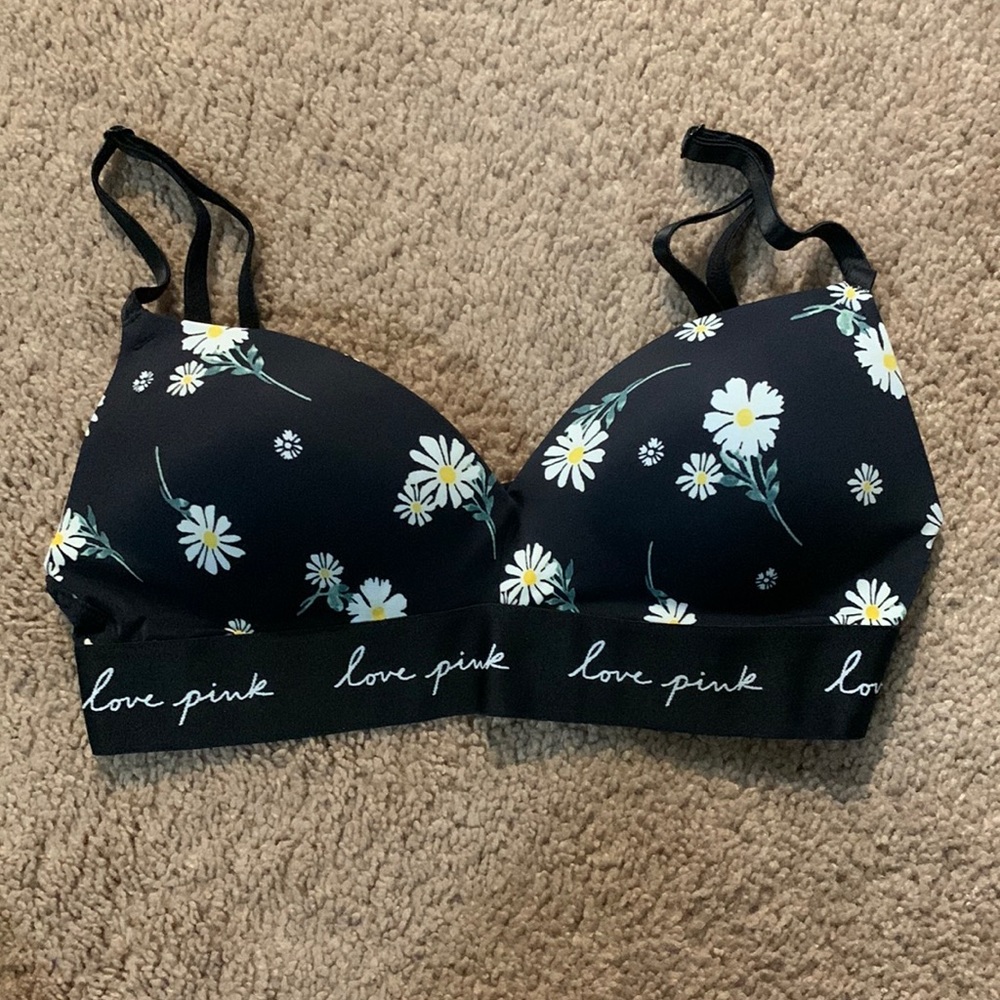 Vs Pink Wireless Bra 32B